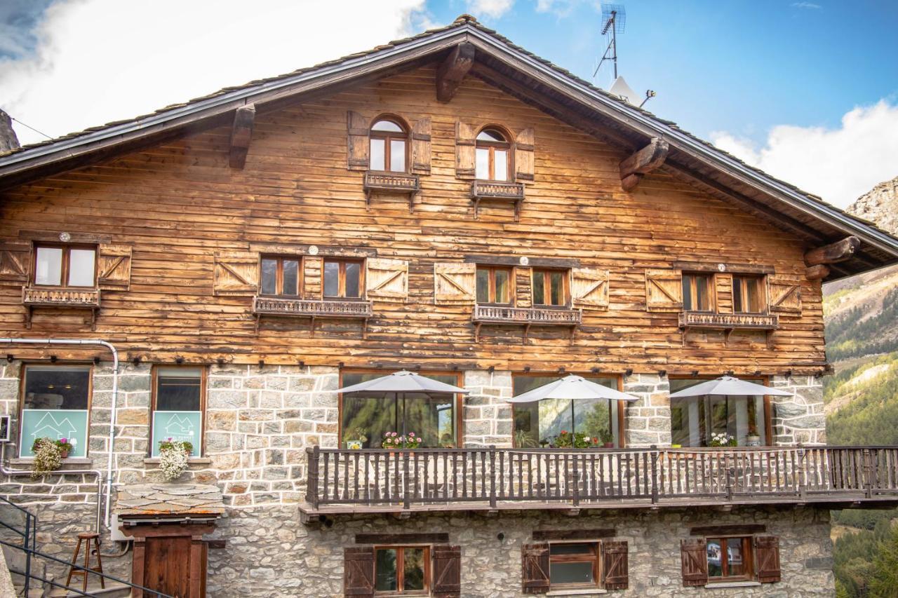 Hotel & Restaurant Perret - Mountain People Valgrisenche Exteriör bild