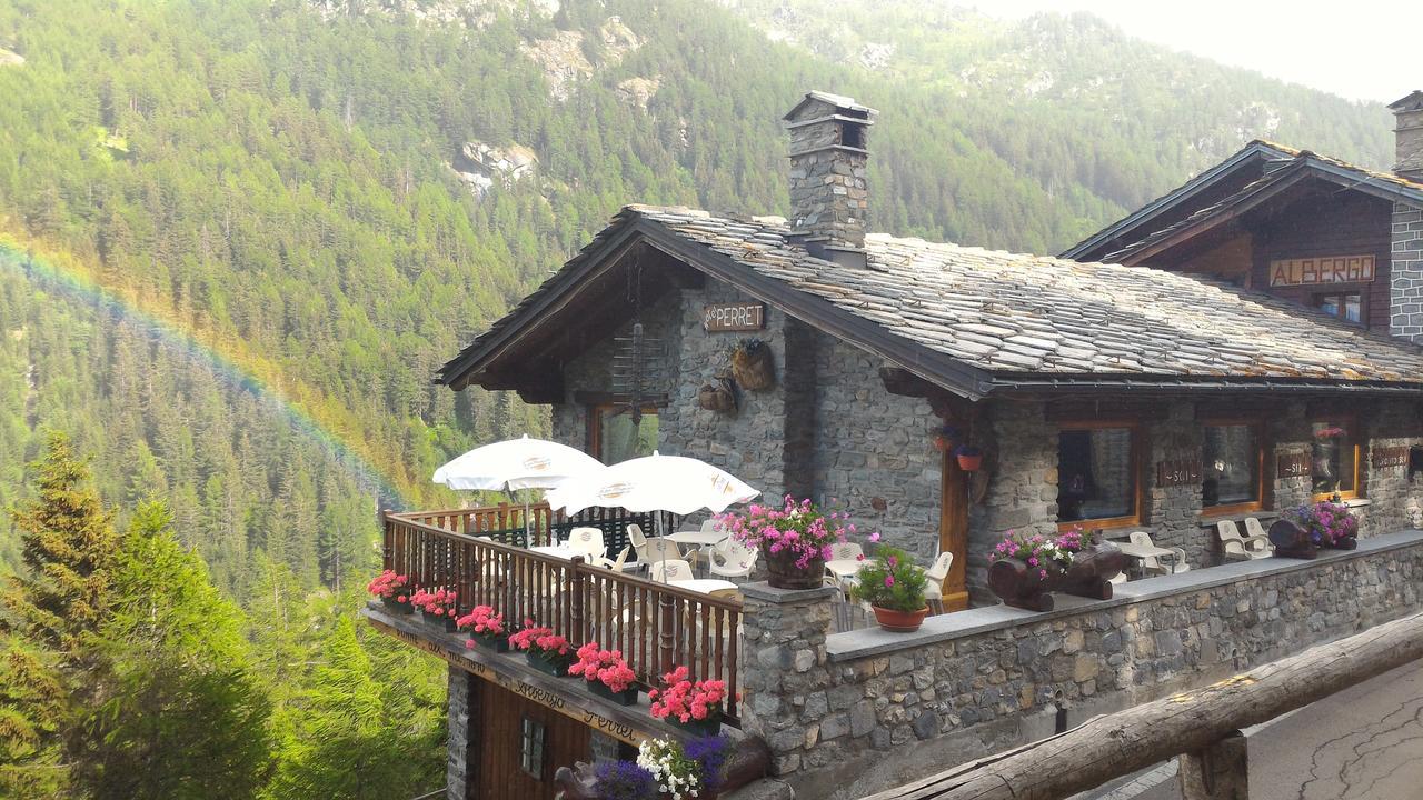 Hotel & Restaurant Perret - Mountain People Valgrisenche Exteriör bild
